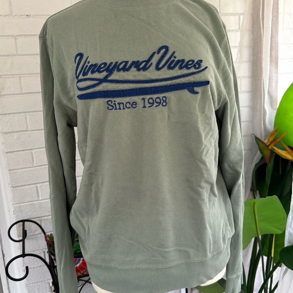 Men’s Vineyard Vines Crew neck pullover sweatshirt
